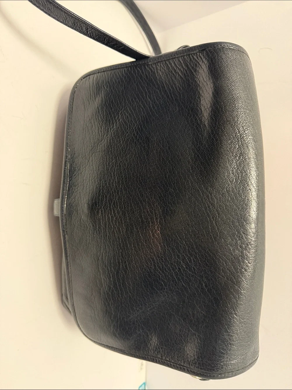 Everyday Black Leather Shoulder Bag - Unbranded